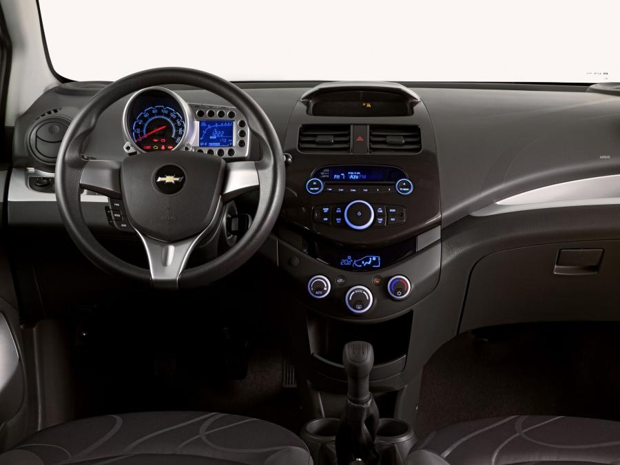  Chevrolet Spark 2010 года  (фото 3 из 77)